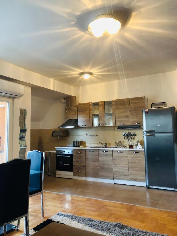 סקופיה Apartments Near City Center מראה חיצוני תמונה