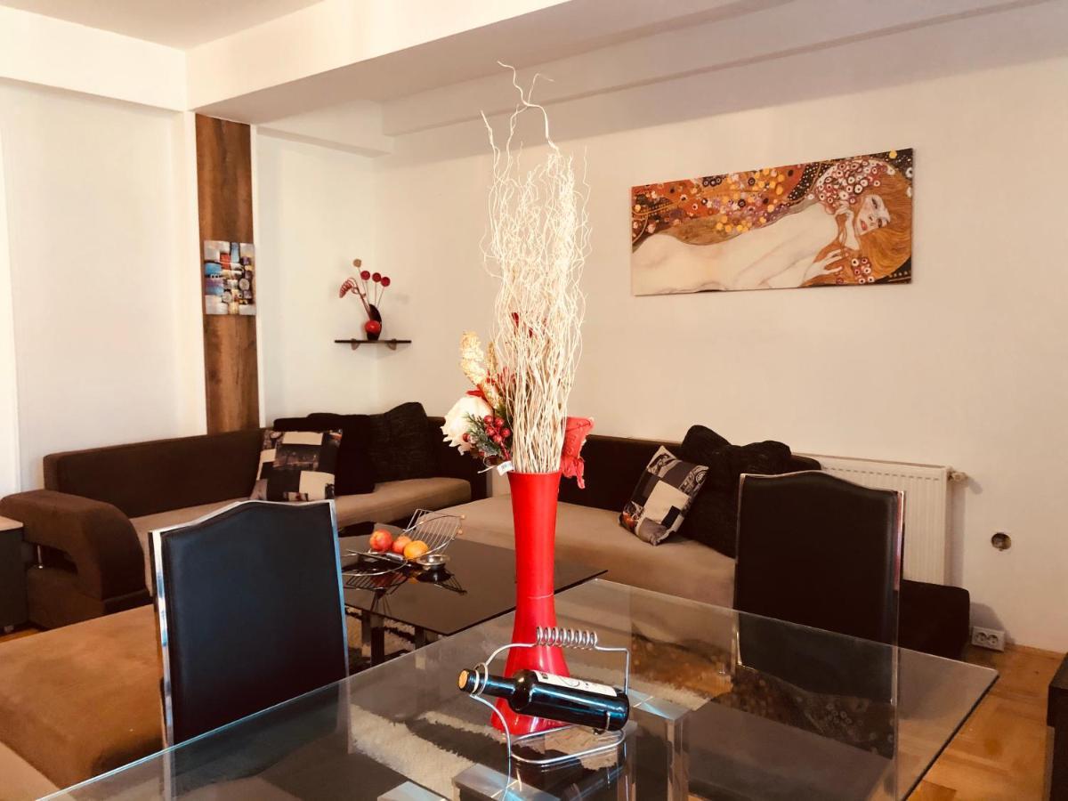 סקופיה Apartments Near City Center מראה חיצוני תמונה